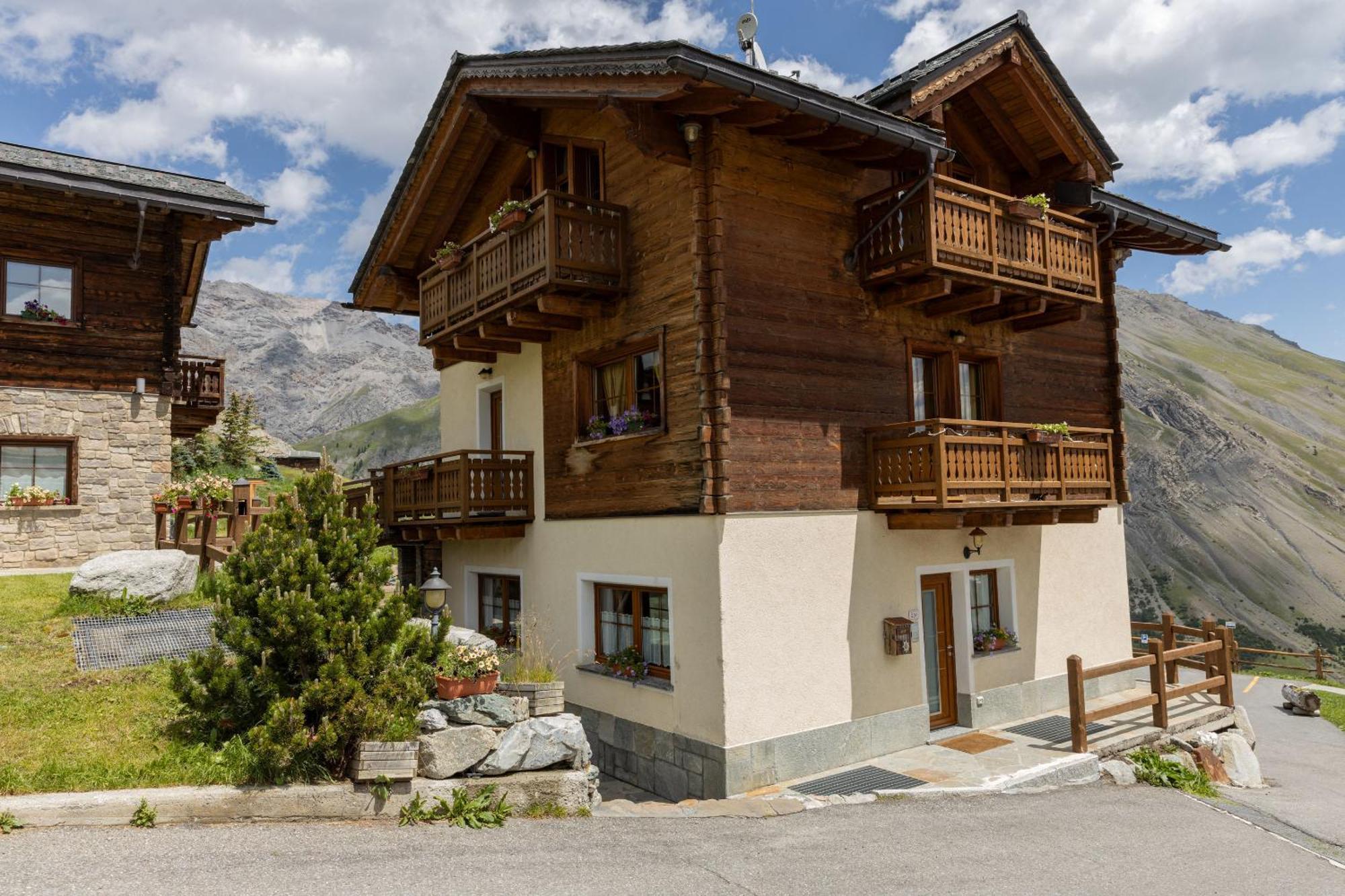 Pianeta Oro Avamposto Meteo Apartment Livigno Exterior foto